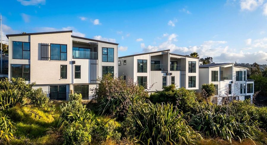  at 5/1090 Beach Road, Torbay, North Shore City, Auckland