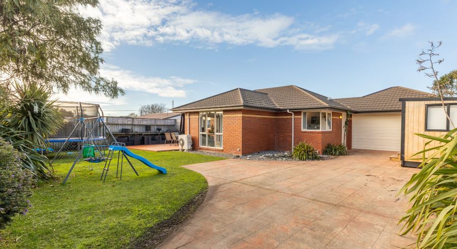 at 260E Breezes Road, Aranui, Christchurch City, Canterbury
