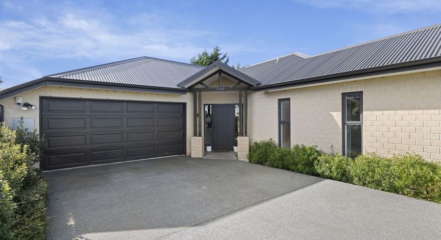  at 570 Bower Avenue, Parklands, Christchurch