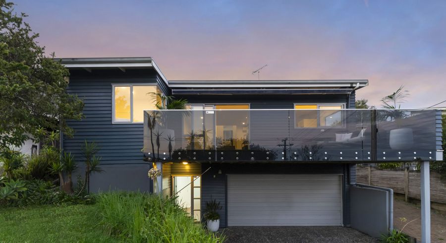  at 19 Peter Terrace, Castor Bay, North Shore City, Auckland