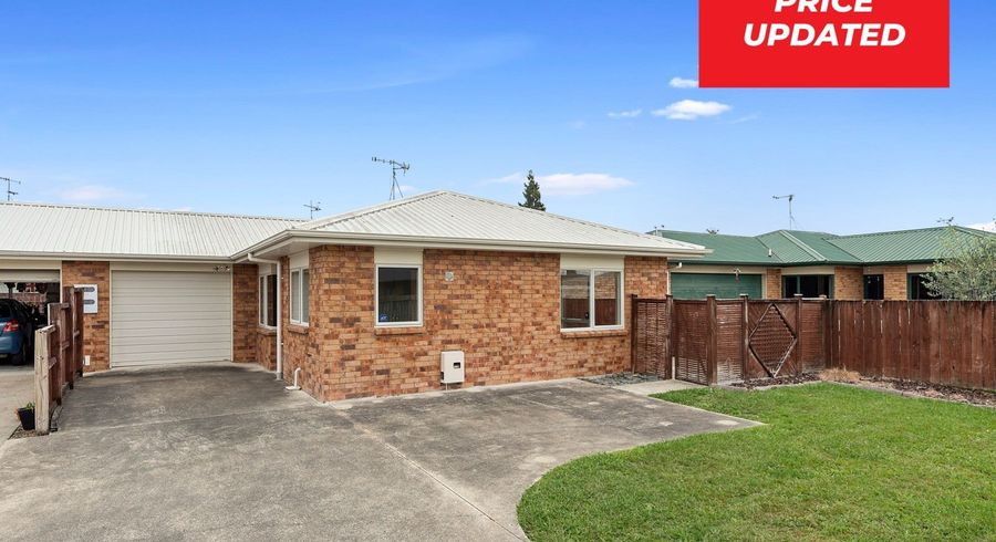  at 5 Corsair Place, Melville, Hamilton