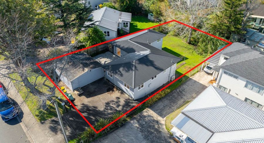  at 79 Sunnynook Road, Forrest Hill, North Shore City, Auckland