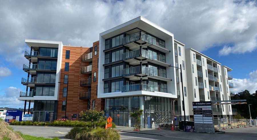  at 412/3 Kaipiho Lane, Albany, North Shore City, Auckland