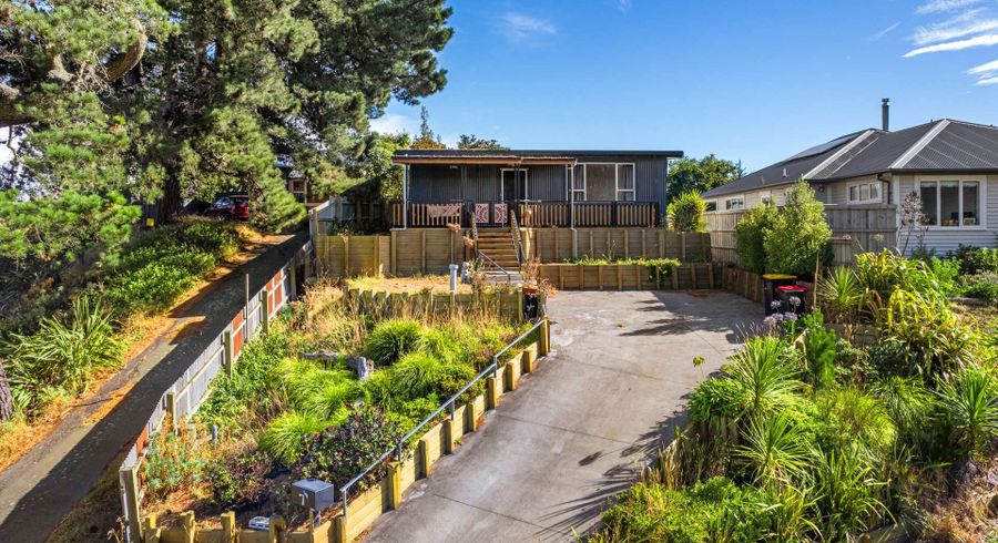  at 7 Chichester Street, The Pines Beach, The Pines Beach