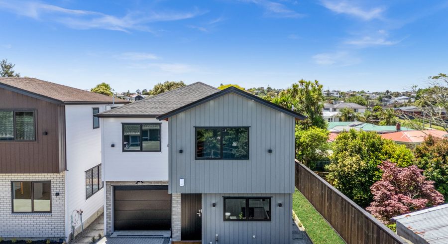  at 4/53 Hutchinsons Road, Bucklands Beach, Manukau City, Auckland