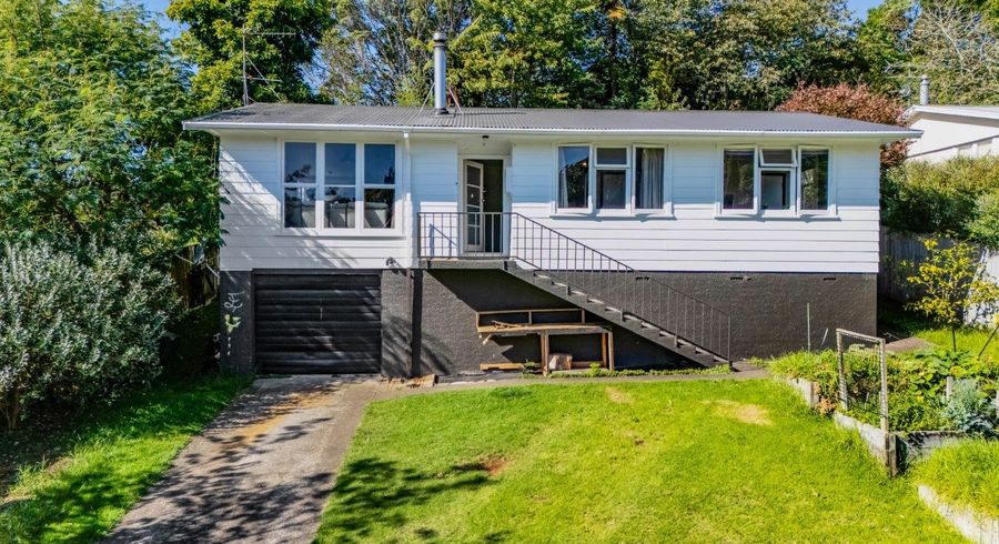  at 13 Brixham Place, Merrilands, New Plymouth, Taranaki