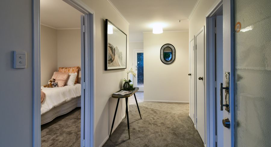  at 1/265 Massey Road, Mangere East, Auckland