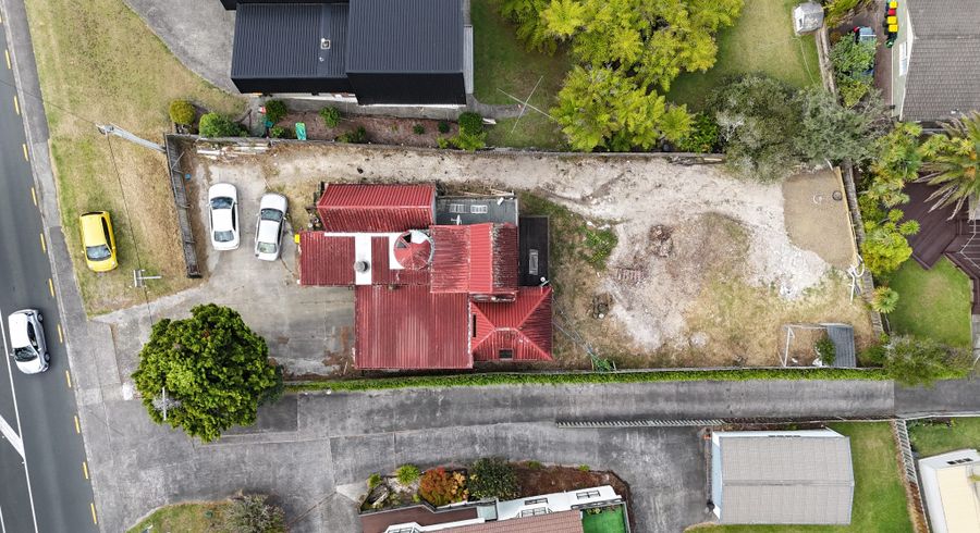  at 111 Sunset Road, Totara Vale, North Shore City, Auckland