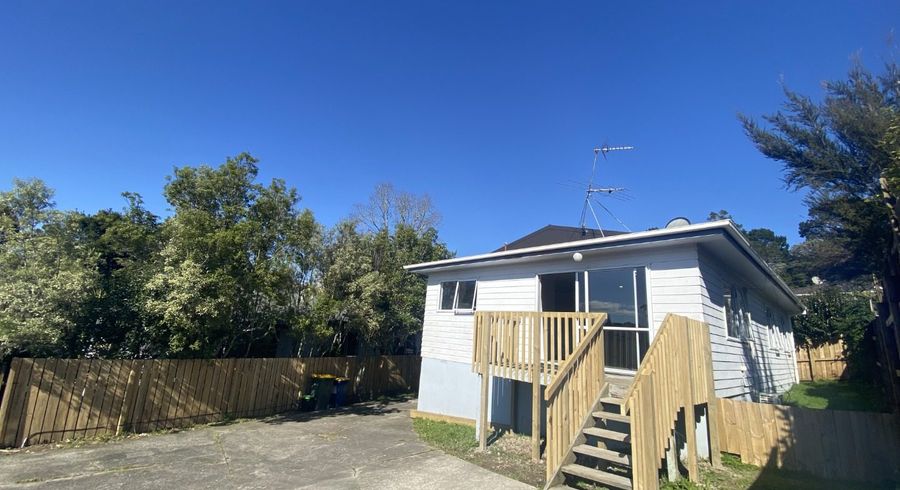 at 5 Meadowvale Rise, Titirangi, Waitakere City, Auckland