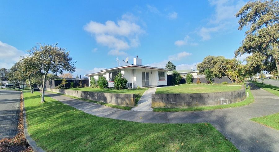  at 24 Motuoapa Place, Kelvin Grove, Palmerston North, Manawatu / Whanganui