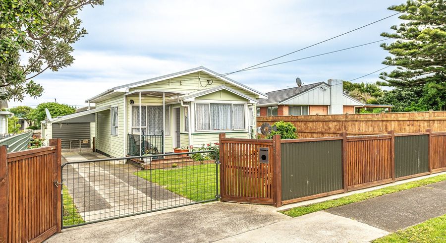  at 143 Cornfoot Street, Castlecliff, Whanganui