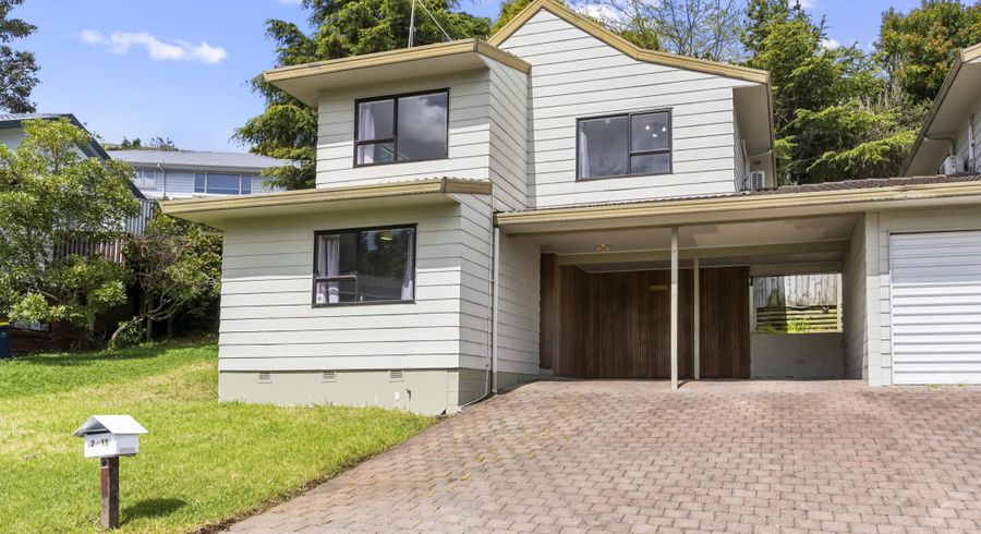  at 2/15 Squirrel Lane, Browns Bay, Auckland