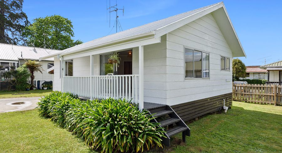  at 77a Lake Crescent, Hamilton Lake, Hamilton, Waikato