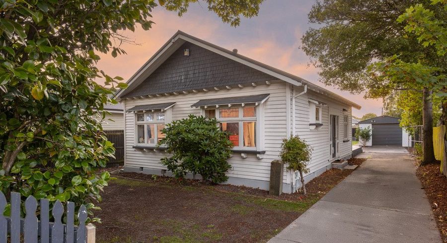  at 19 North Parade, Richmond, Christchurch