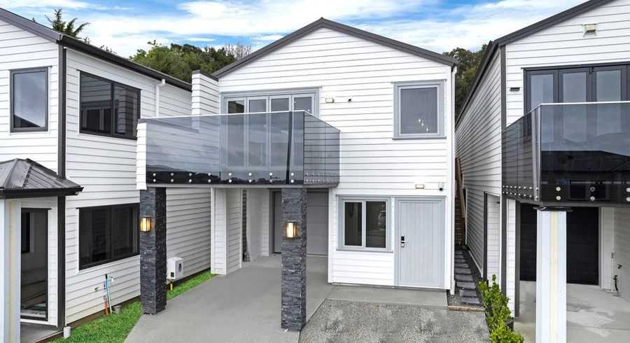  at 82 Joseph Street, Flat Bush, Manukau City, Auckland