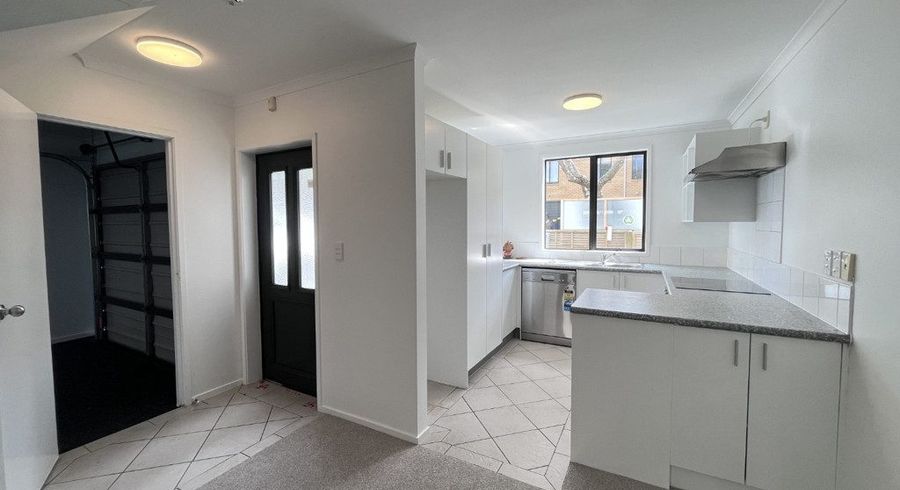  at 4 Barnea Circle, Glen Eden, Waitakere City, Auckland