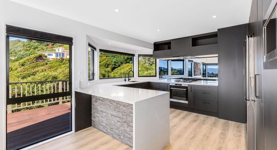  at 8 Glengavel Grove, Papakowhai, Porirua, Wellington