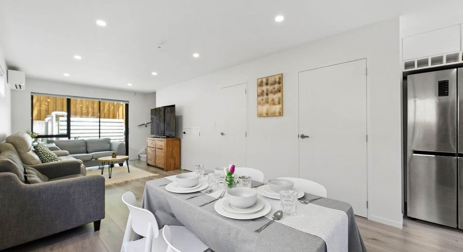  at 7/67 Royal View Road, Te Atatu South, Waitakere City, Auckland