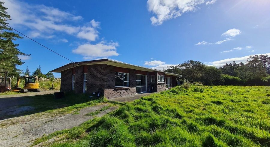  at 1005 Dairy Flat Highway, Albany
