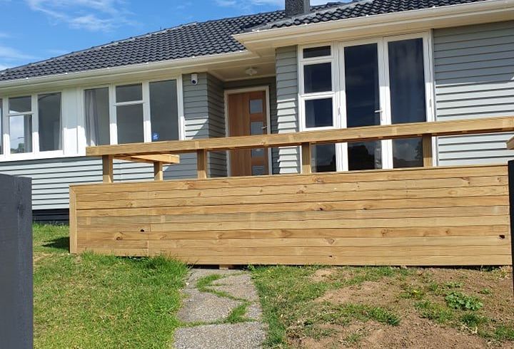  at 2 Mariner Street, Mangere, Auckland