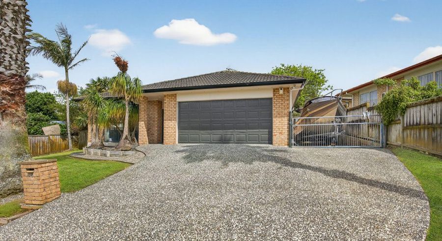  at 20 Jadewynn Drive, Massey, Waitakere City, Auckland