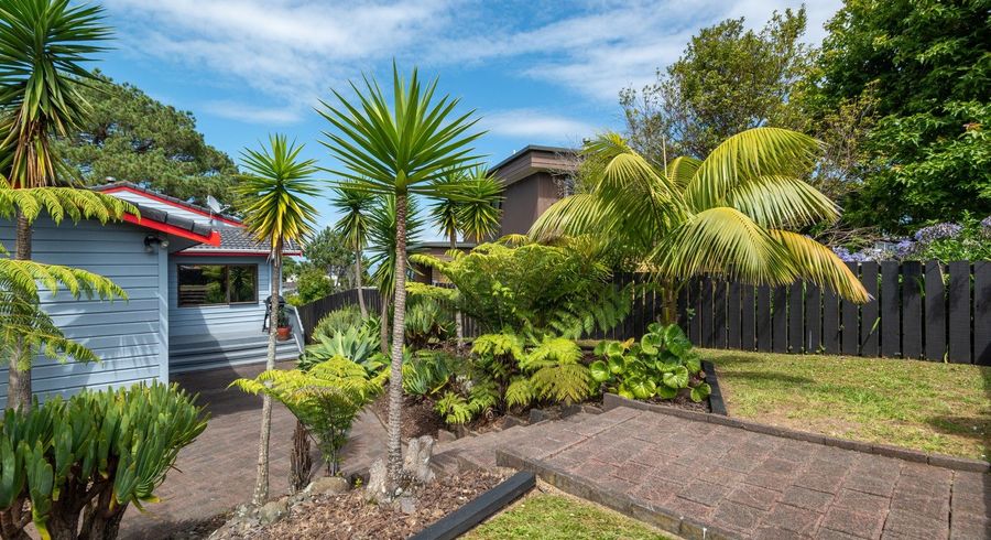  at 6 George Laurenson Lane, Mount Roskill, Auckland City, Auckland