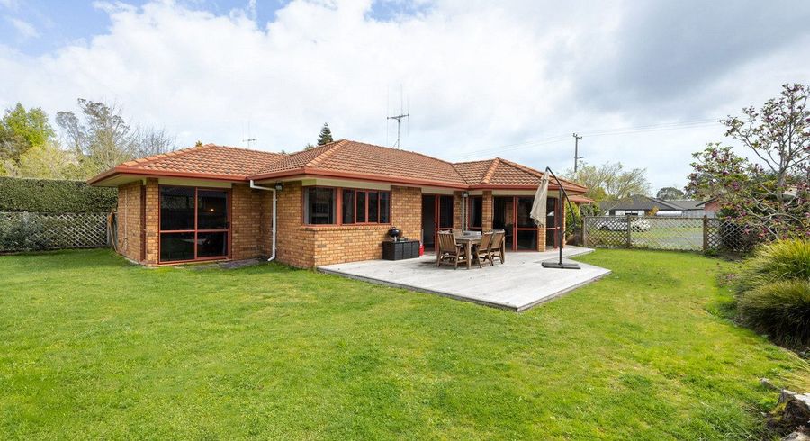  at 6 Bronte Place, Leamington, Cambridge