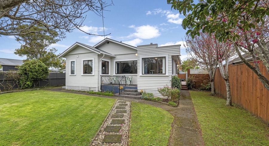  at 348 Carrington Street, Vogeltown, New Plymouth