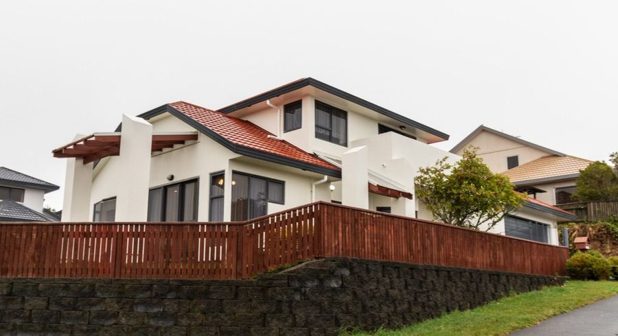  at 4 White Pine Avenue, Woodridge, Wellington, Wellington