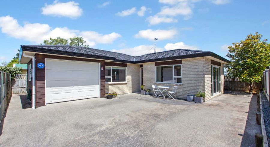  at 9B Pinkerton Grove, Newlands, Wellington