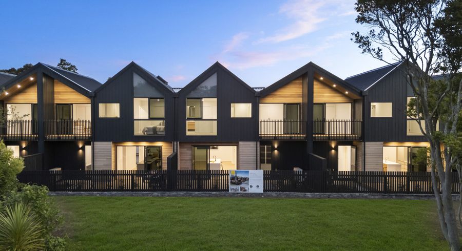  at 8/51 Taipari Road, Te Atatu Peninsula, Waitakere City, Auckland
