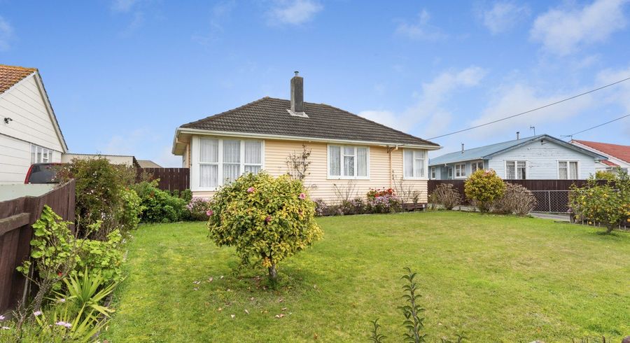  at 14 Wilson Crescent, Highbury, Palmerston North