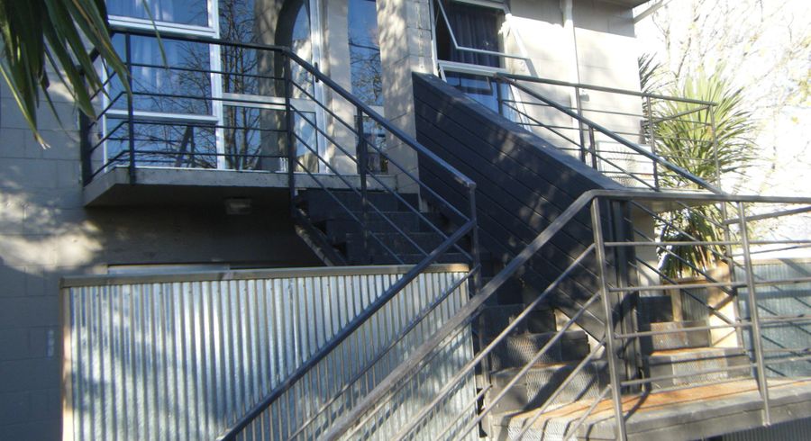  at 2/296 Armagh Street, Christchurch Central, Christchurch