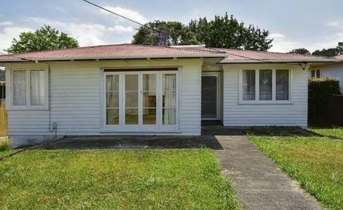  at 83 Farquhar Road, Glendene, Waitakere City, Auckland