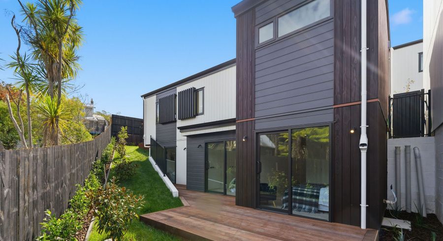  at Lot 9/30 Kiteroa Terrace, Rothesay Bay, North Shore City, Auckland
