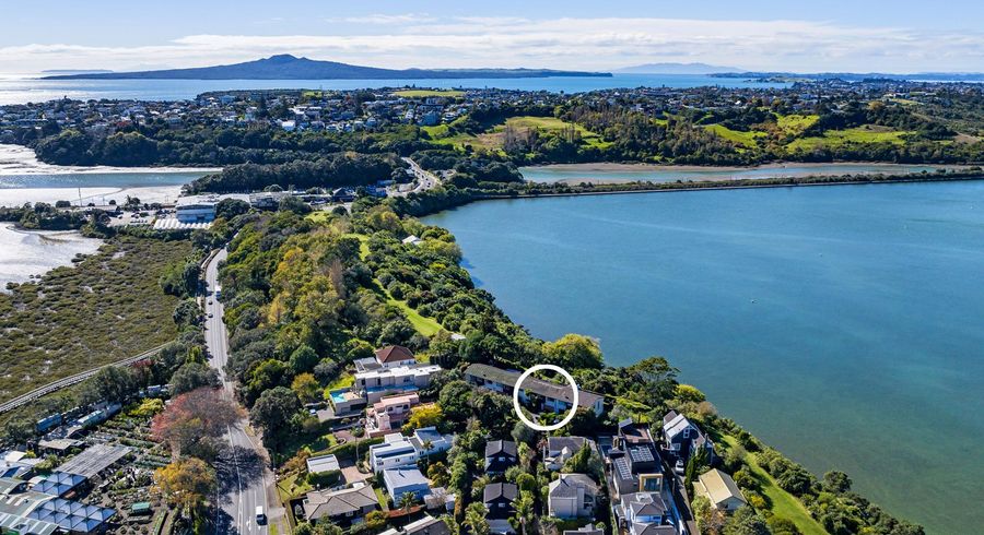  at 2/185 Upland Road, Remuera, Auckland