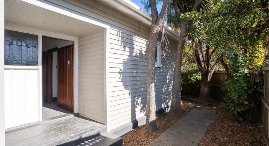  at 1/27A Prossers Road, Saint Martins, Christchurch