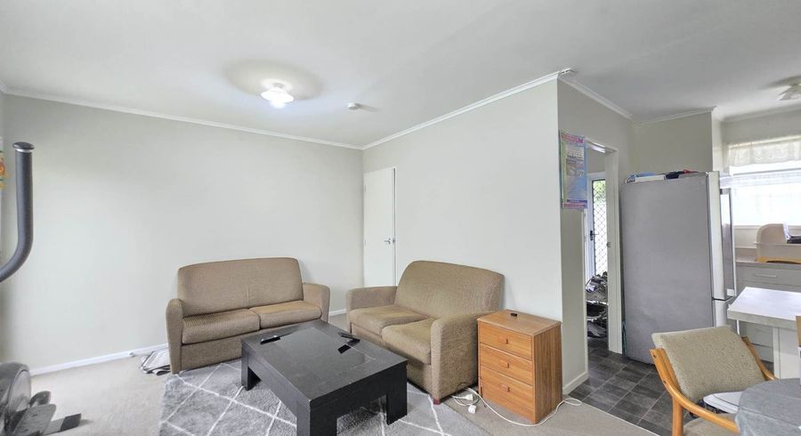  at 1/8 Fraser Road, Papatoetoe, Manukau City, Auckland
