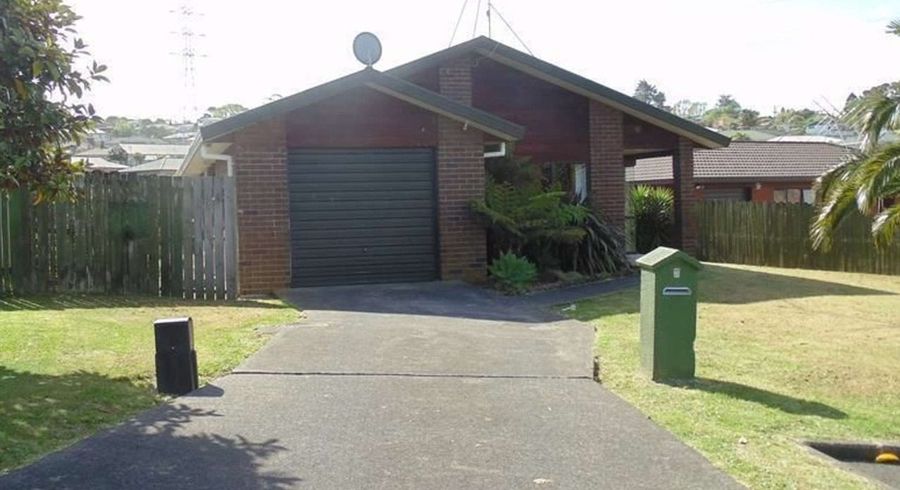  at 5  Sherpa Place, Massey, Waitakere City, Auckland