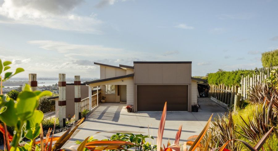  at 61R Oceana Drive, Welcome Bay, Tauranga, Bay Of Plenty