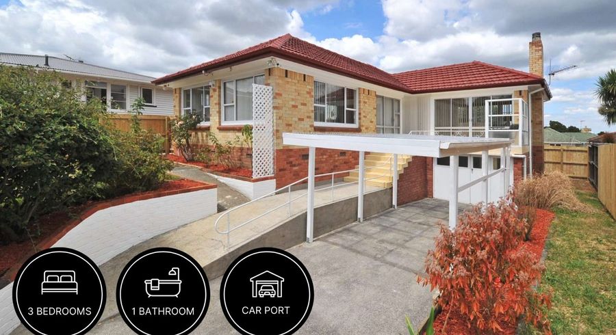  at 61 Halver Road, Hill Park, Manukau City, Auckland