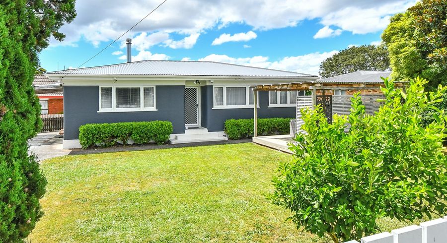  at 1/32 King Edward Avenue, Papakura, Auckland