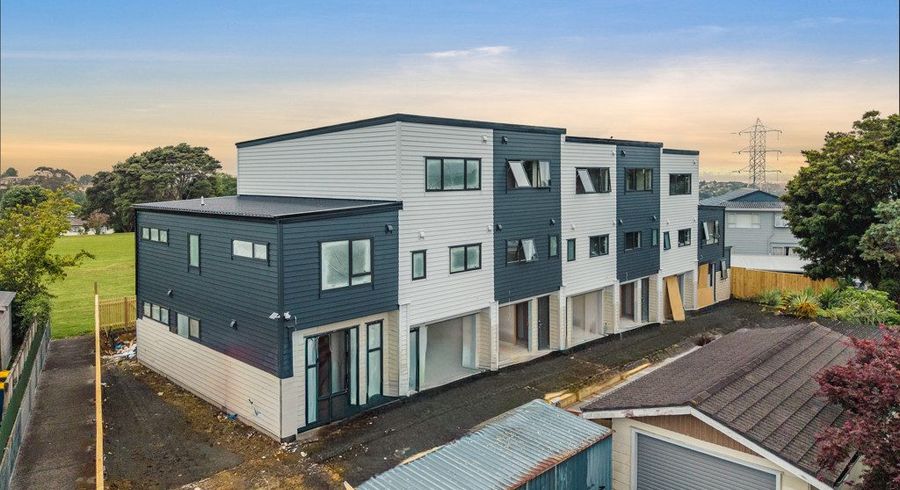  at 1/22 Cherry Tree Place, Massey, Waitakere City, Auckland