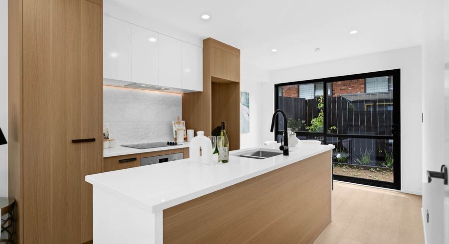  at Lot 4/525 Massey Road, Mangere, Manukau City, Auckland