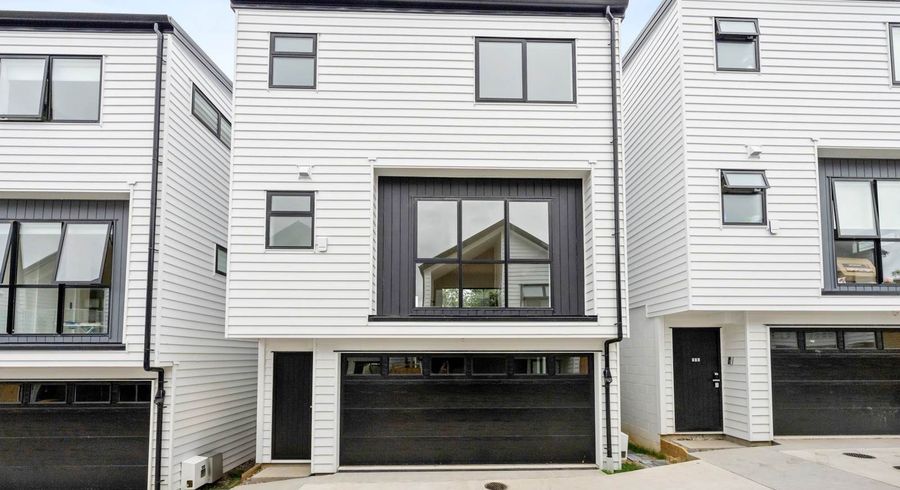  at 27B Jandell Crescent, Bucklands Beach, Manukau City, Auckland