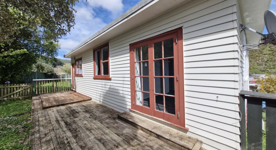  at 40 Parenga Street, Wainuiomata, Lower Hutt, Wellington