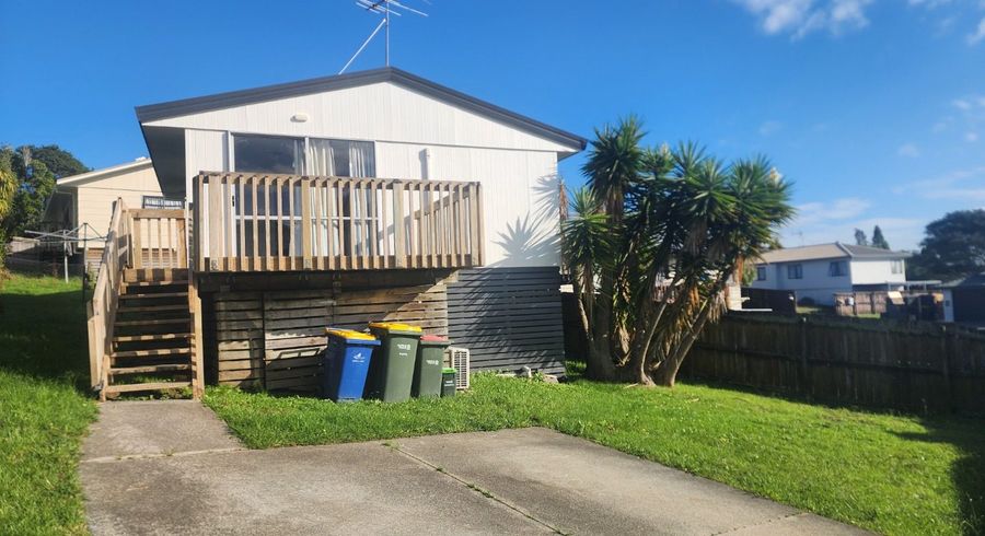  at 17 Maywood Crescent, Glen Eden, Waitakere City, Auckland