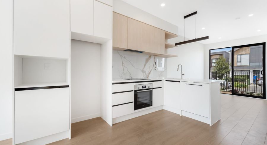  at 4/55 Tahetoka Street, Westgate, Waitakere City, Auckland