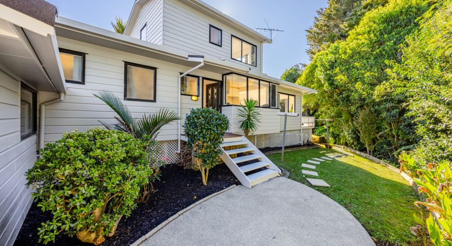  at 99A Redoubt Road, Goodwood Heights, Manukau City, Auckland
