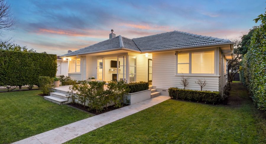  at 12 Crocombe Crescent, Beach Haven, North Shore City, Auckland